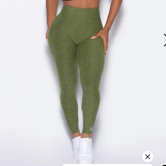 Bombshell Sportswear Green Leggings - Picture 1 of 6